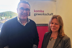 Landesvorsitzender Andreas Hemsing mit Karin Striepen, stellv. Bürgermeisterin der Stadt Herdecke (© komba gewerkschaft nrw)