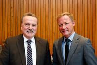 Eckhard Schwill mit Landtagsabgeordneten Daniel Sieveke (links) (Foto: © Eduard N. Fiegel)